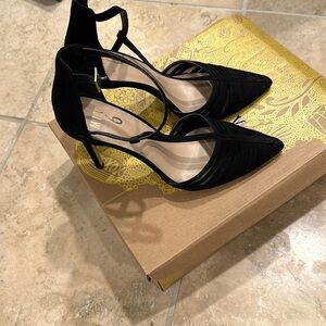 Mix No. 6 Black Heels Women Heels Lovely Condition Like New Black Heels